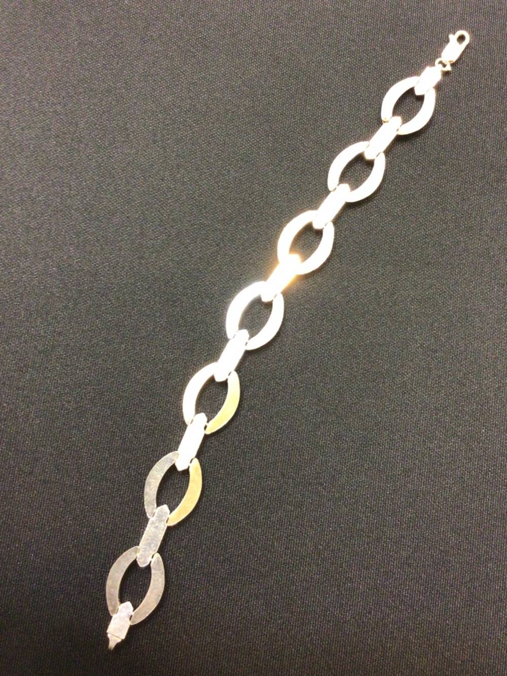 Stylish Sterling Silver Oval Link Bracelet 925 Italy